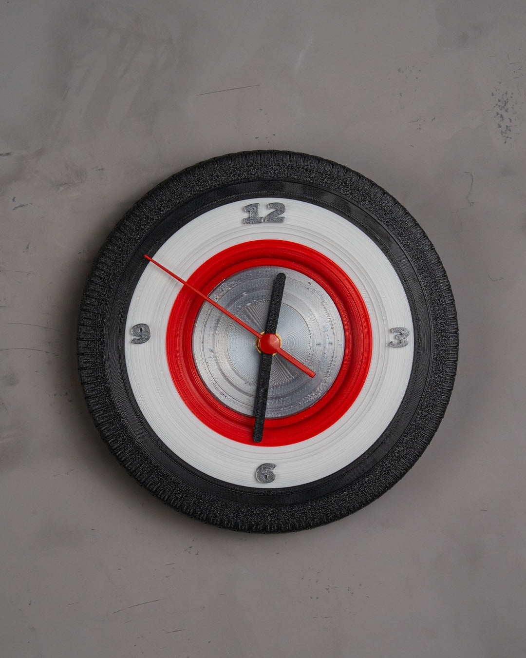 Vintage Whitewall Tire Wall Clock – Classic Car Wheel Design image 1