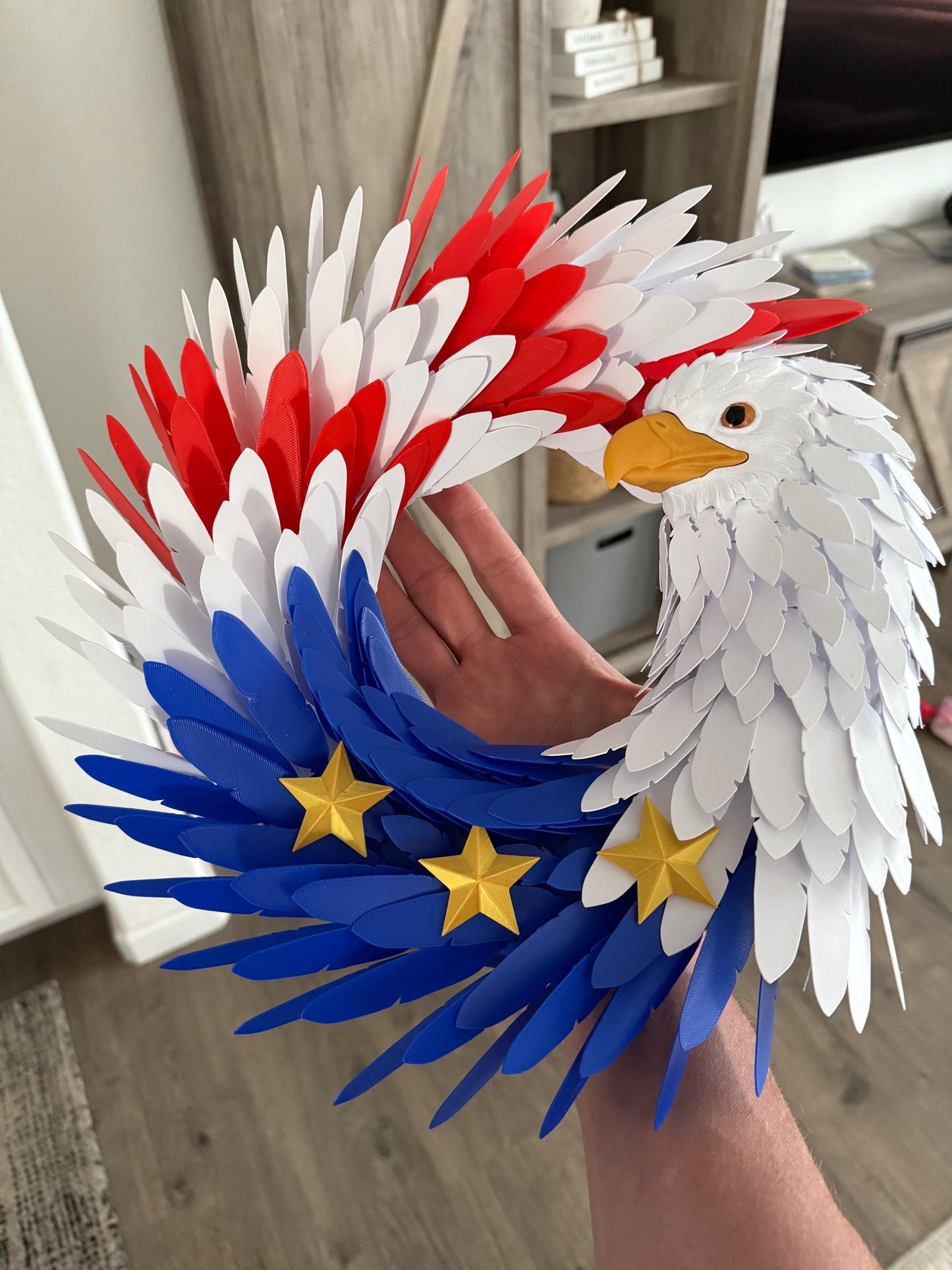 Bald Eagle Patriotic Wreath – USA Flag Eagle Decor – Indoor / Outdoor Wall Display