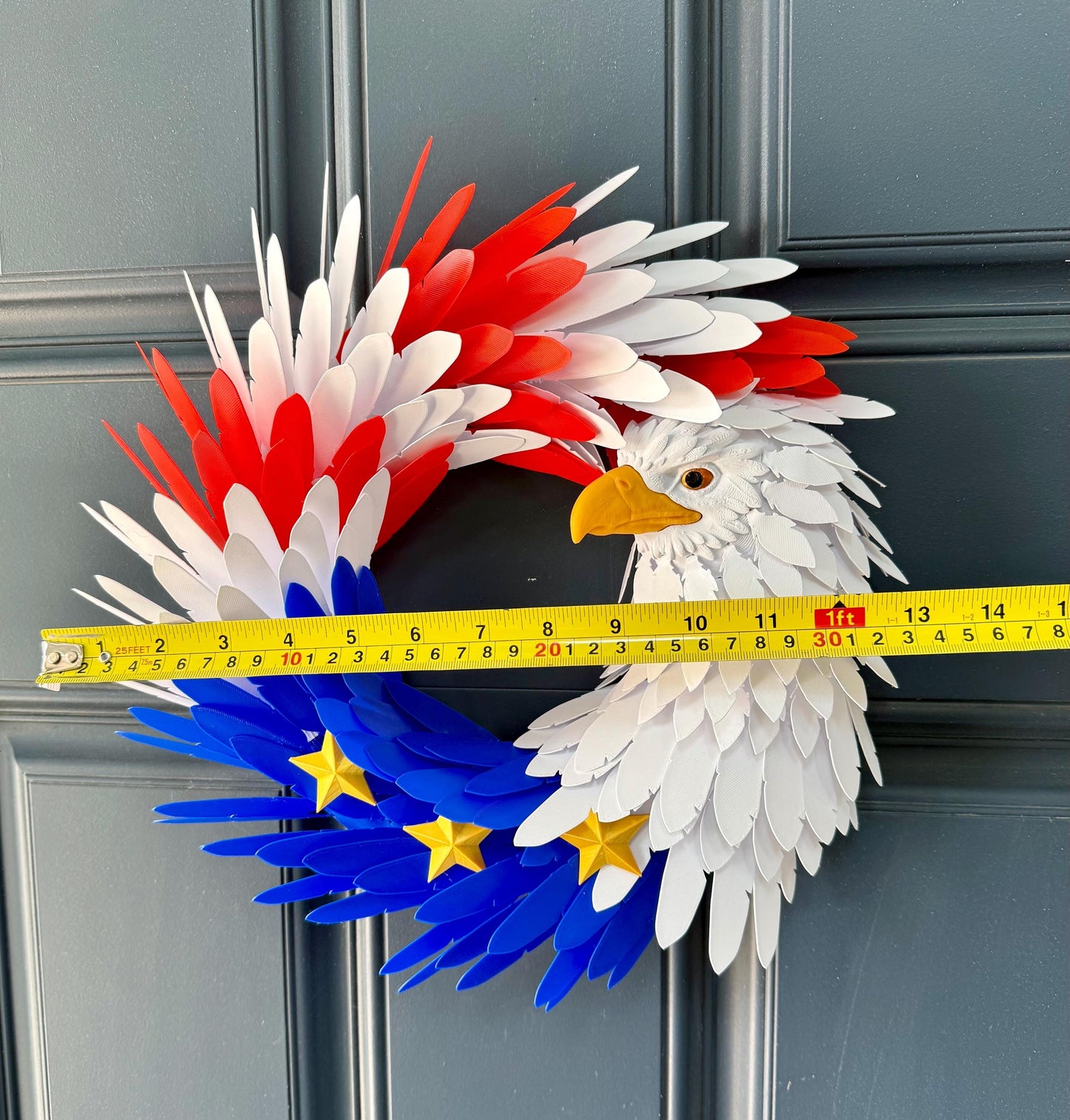 Bald Eagle Patriotic Wreath – USA Flag Eagle Decor – Indoor / Outdoor Wall Display