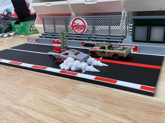 1:64 Scale Drag Race Strip – Die-Cast Car Drag Track Display